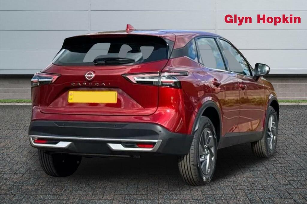 Nissan Qashqai Hatchback LS26KHV Red #3