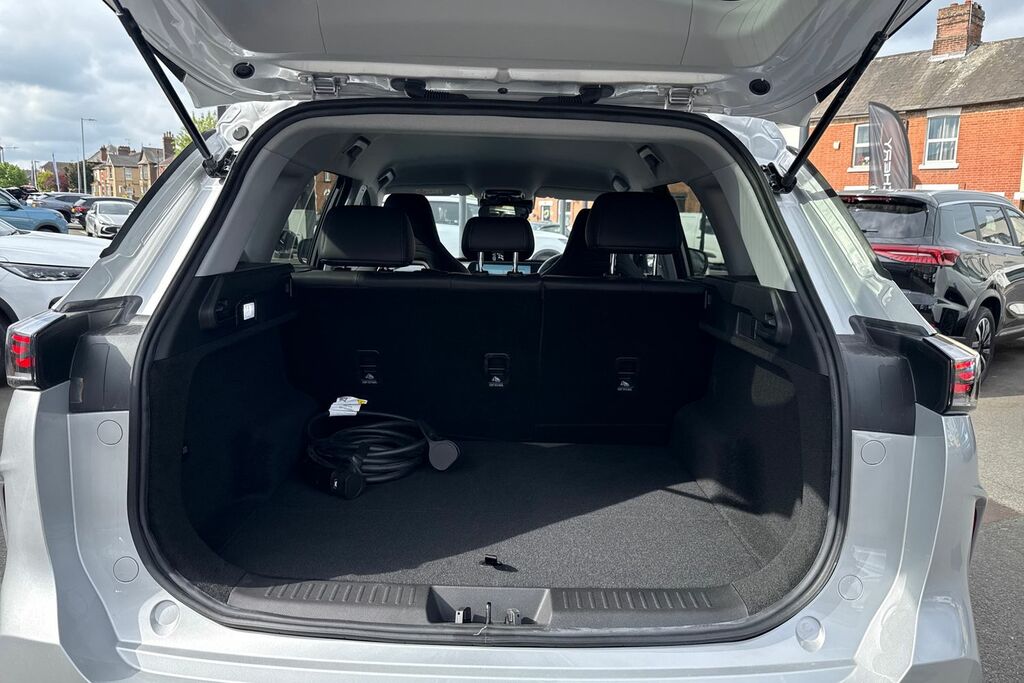 Chery  1.6T Summit Dct Estate Silver #24