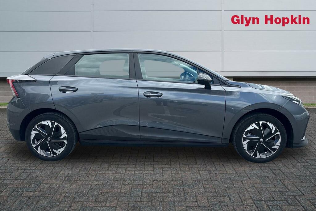 MG MG4 125Kw Se Nav Ev 49Kwh LX75KNB Grey #2
