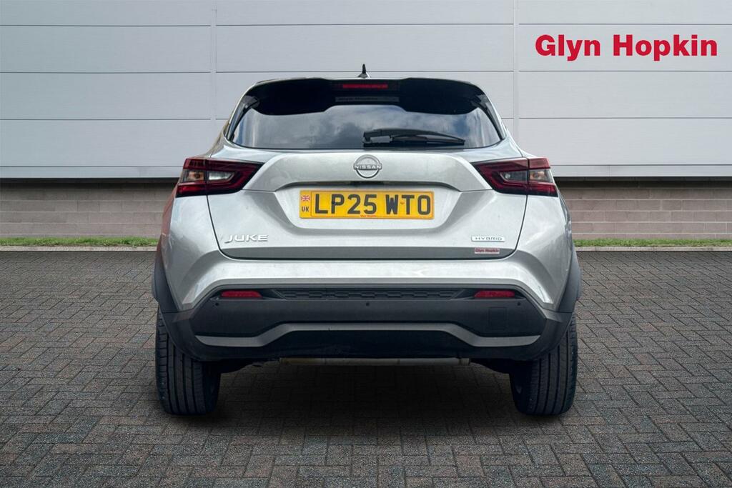 Nissan Juke 1.6 Hybrid Tekna LP25WTO Silver #4