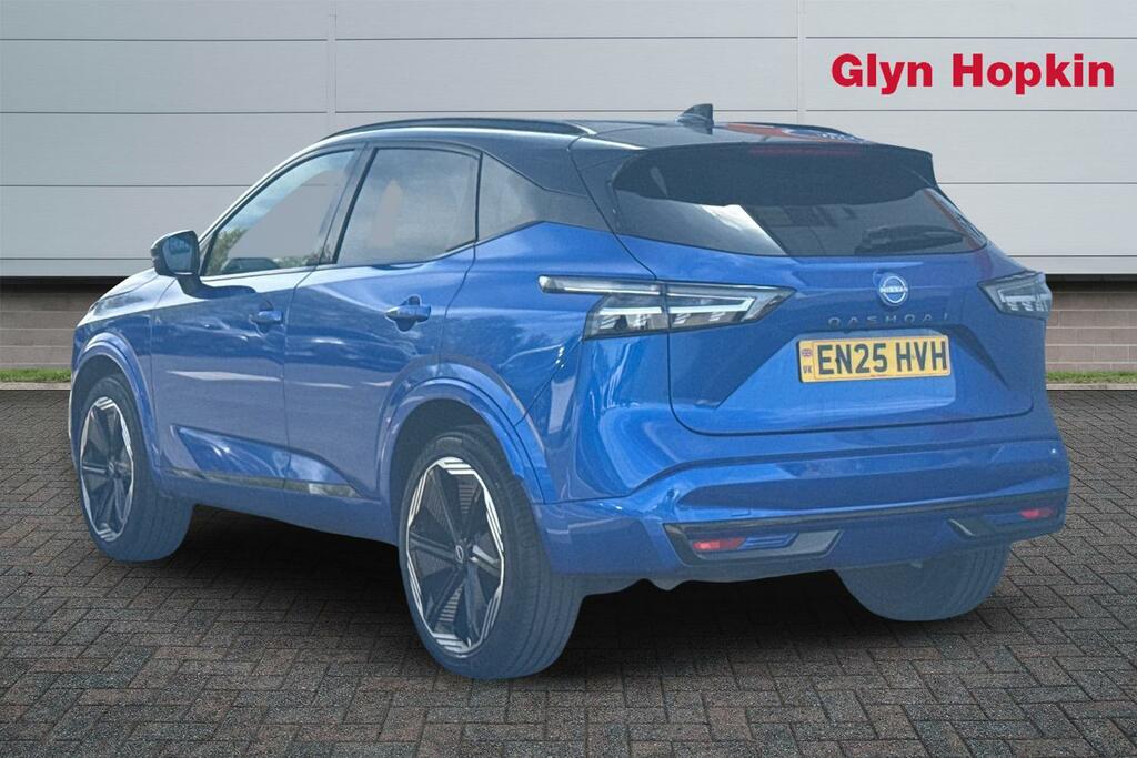 Nissan Qashqai 1.3 Dig-t Mh N-design EN25HVH Black #5
