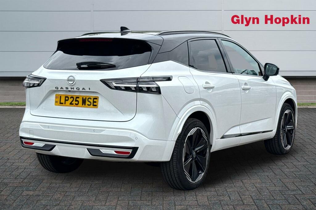 Nissan Qashqai 1.3 Dig-t Mh 158 N-design LP25WSE Black #3