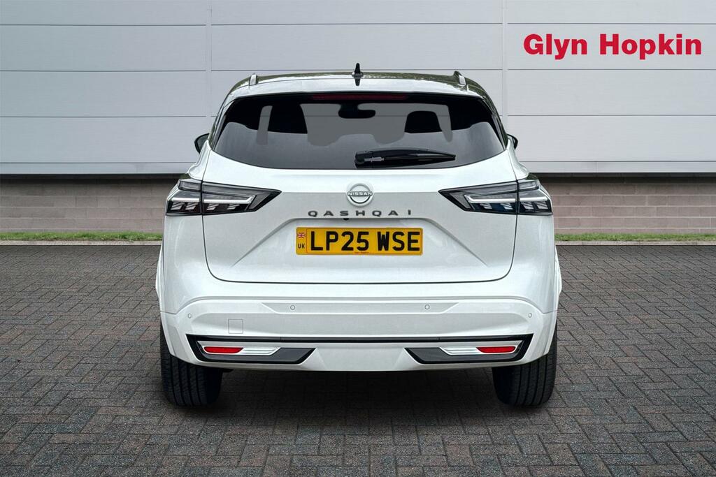 Nissan Qashqai 1.3 Dig-t Mh 158 N-design LP25WSE Black #4