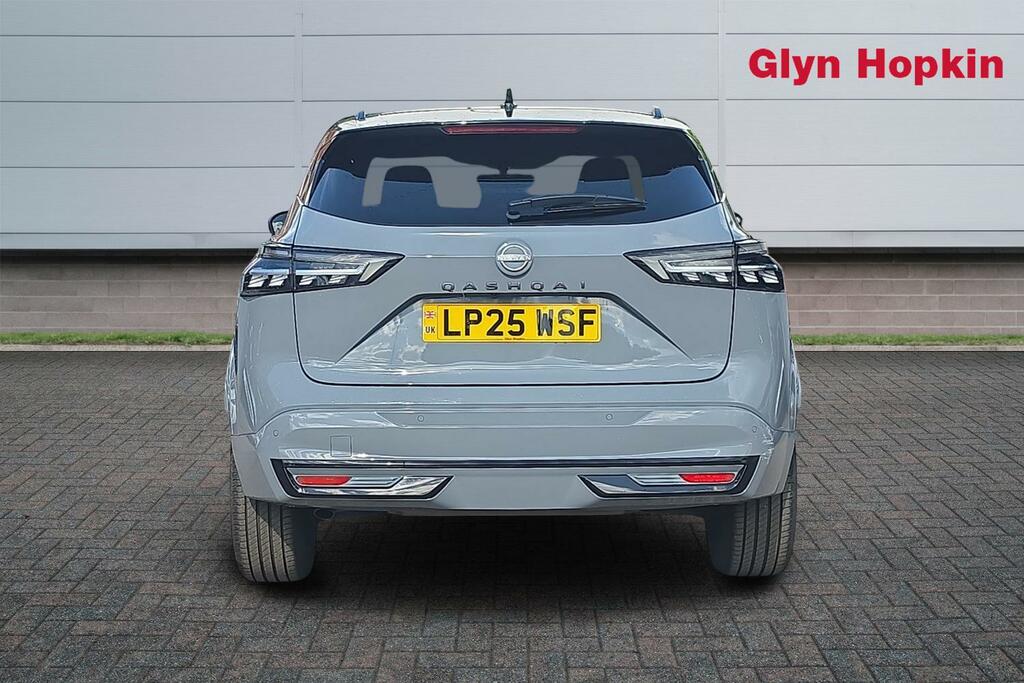 Nissan Qashqai 1.3 Dig-t Mh 158 N-design LP25WSF Black #4