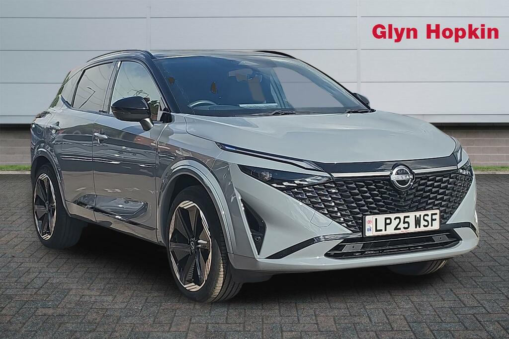 Nissan Qashqai 1.3 Dig-t Mh 158 N-design Black