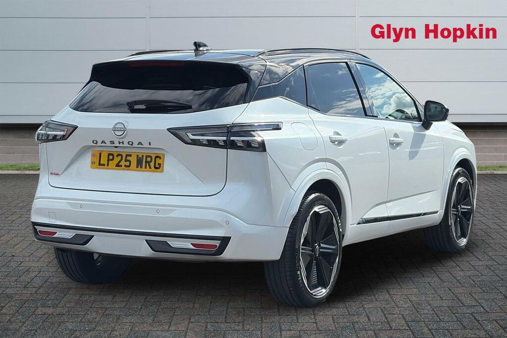 Nissan Qashqai 1.3 Dig-t Mh N-design LP25WRG Black #3