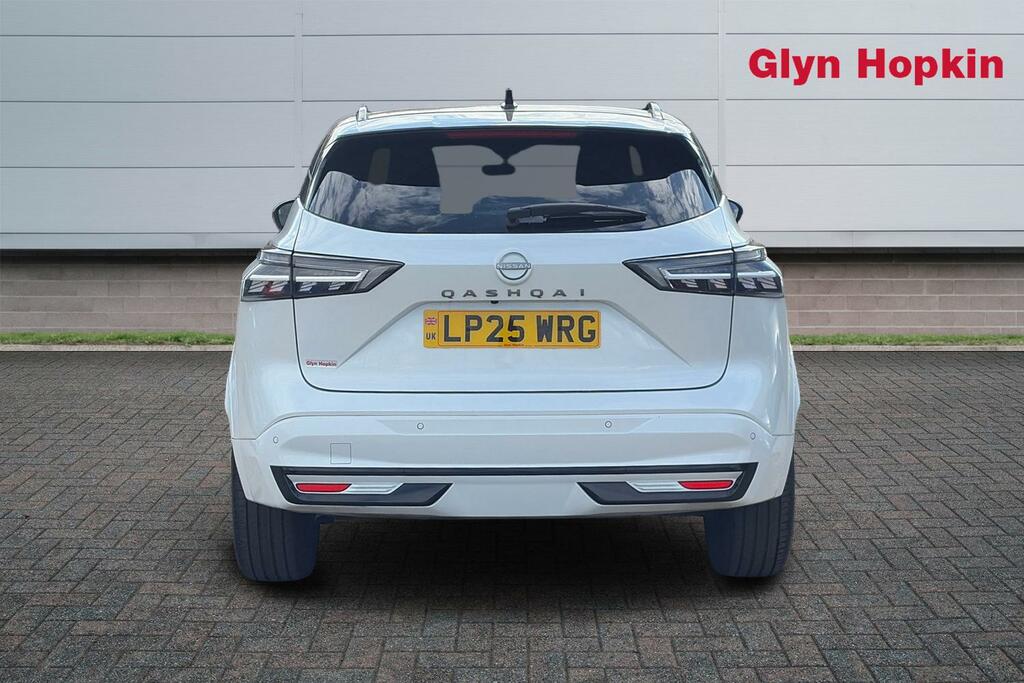 Nissan Qashqai 1.3 Dig-t Mh N-design LP25WRG Black #4