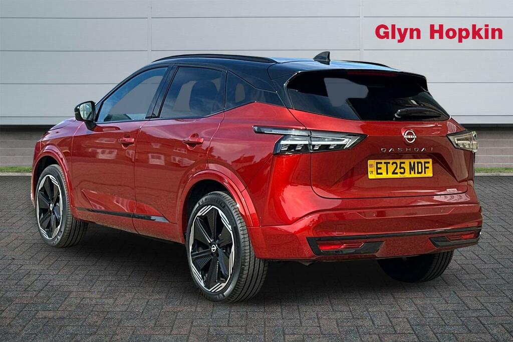 Nissan Qashqai 1.3 Dig-t Mh N-design ET25MDF Black #5