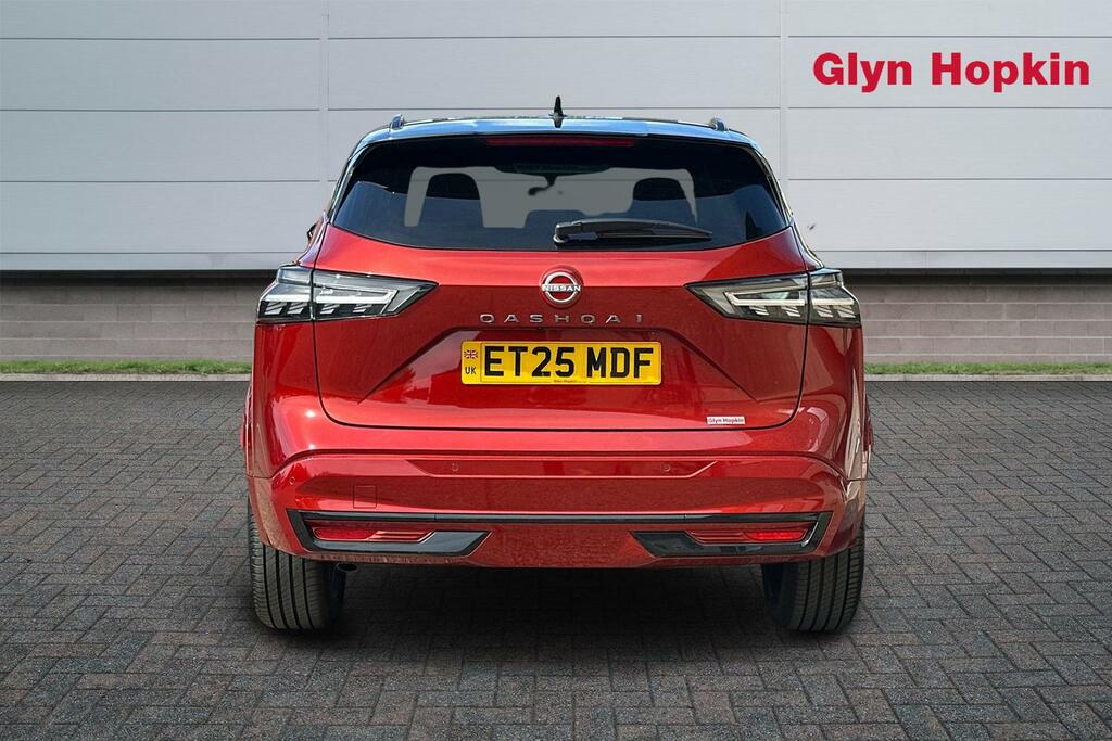 Nissan Qashqai 1.3 Dig-t Mh N-design ET25MDF Black #4