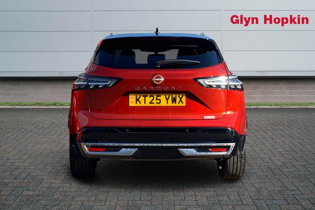 Nissan Qashqai 1.3 Dig-t Mh 158 Tekna KT25YWX Black #4