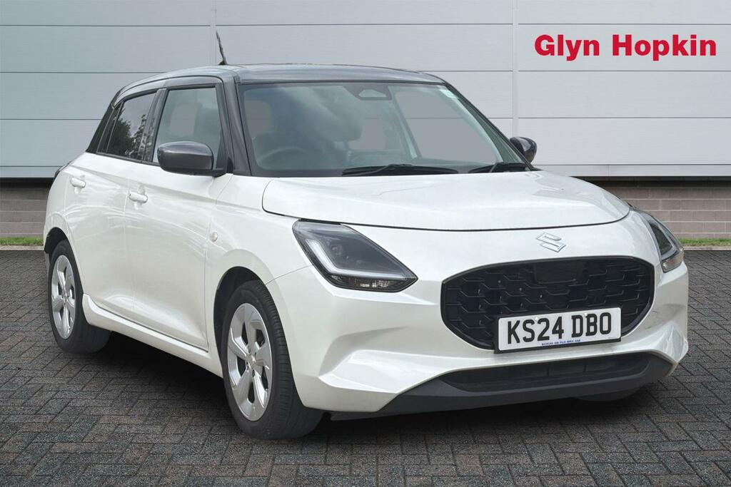 Suzuki Swift 1.2 Mild Hybrid Motion White