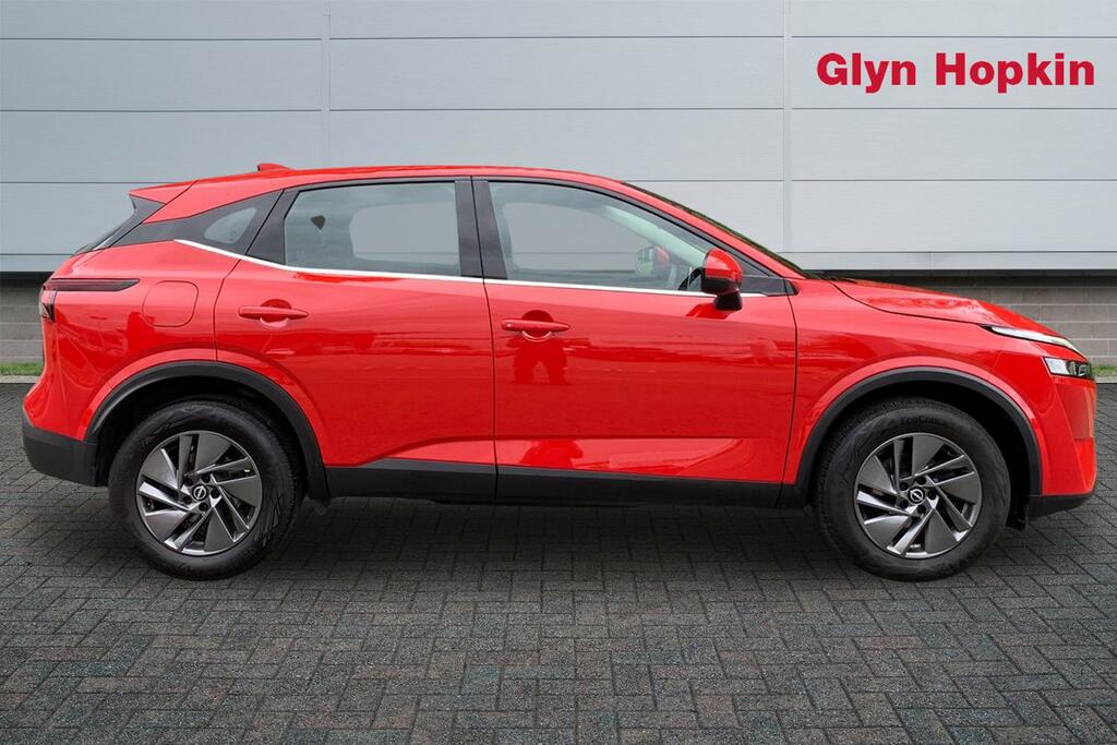 Nissan Qashqai 1.3 Dig-t Mh 158 Acenta Premium DL72VNJ Red #2