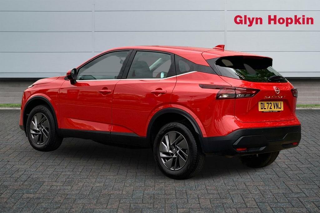 Nissan Qashqai 1.3 Dig-t Mh 158 Acenta Premium DL72VNJ Red #5
