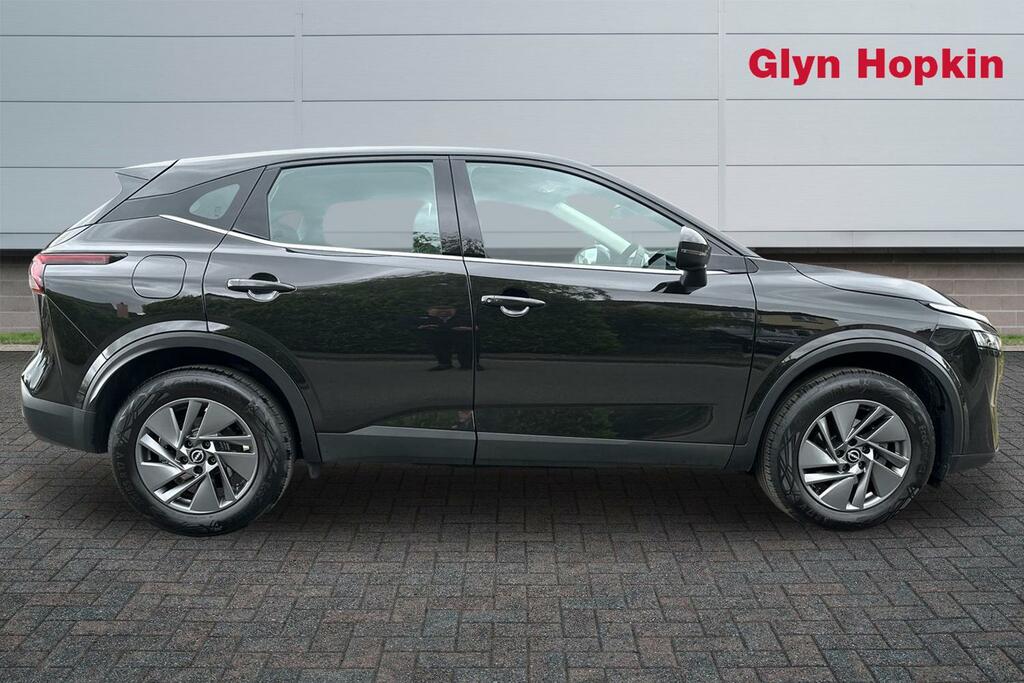 Nissan Qashqai 1.3 Dig-t Mh Acenta Premium YH23DVA Black #2