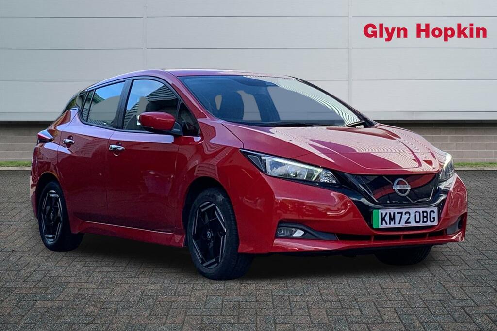 Nissan Leaf 110Kw Acenta 39Kwh Red