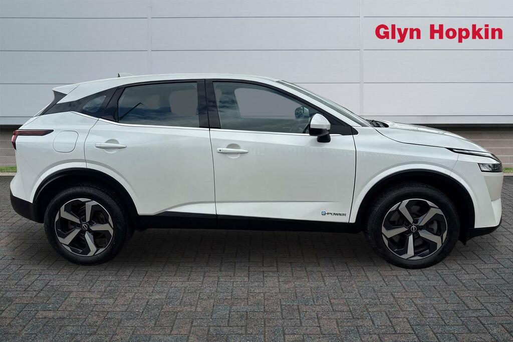 Nissan Qashqai 1.5 E-power Acenta Premium YB72VDA White #2