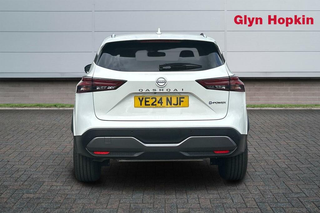 Nissan Qashqai 1.5 E-power N-connecta White #4