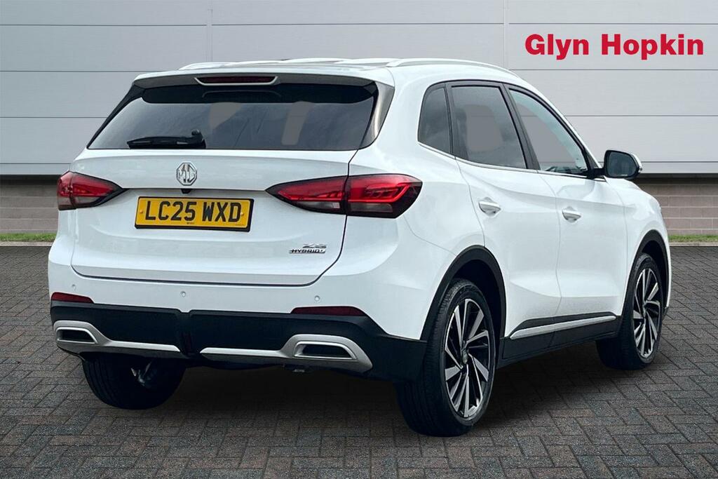 MG ZS 1.5 Hybrid Trophy LC25WXD White #3