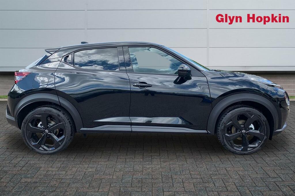 Nissan Juke 1.6 Hybrid Tekna AV26WEA Black #2