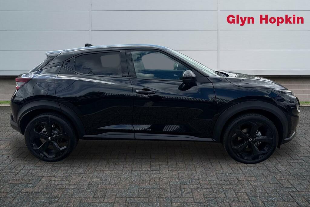 Nissan Juke 1.6 Hybrid Tekna LM26AVL Black #2