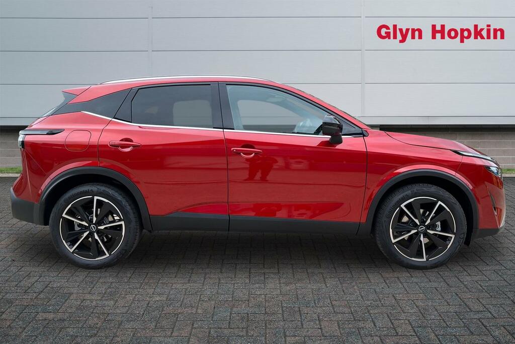 Nissan Qashqai 1.3 Dig-t Mh 158 Tekna Xtronic Red #2