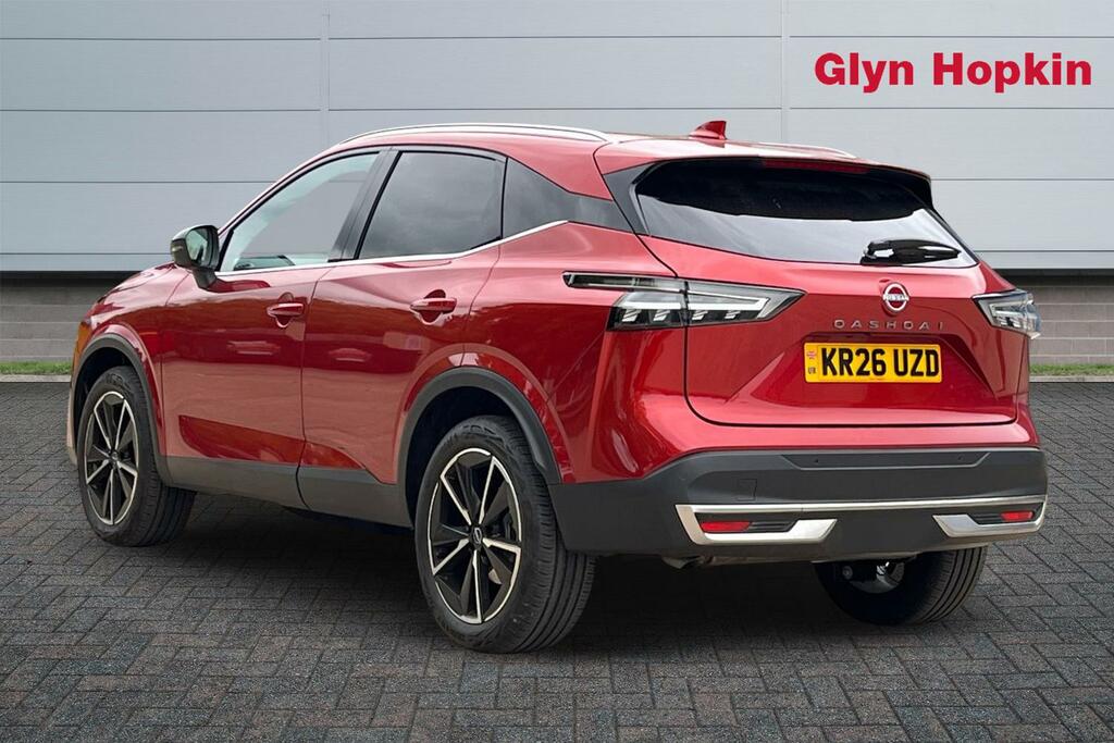 Nissan Qashqai 1.3 Dig-t Mh 158 Tekna Xtronic Red #5
