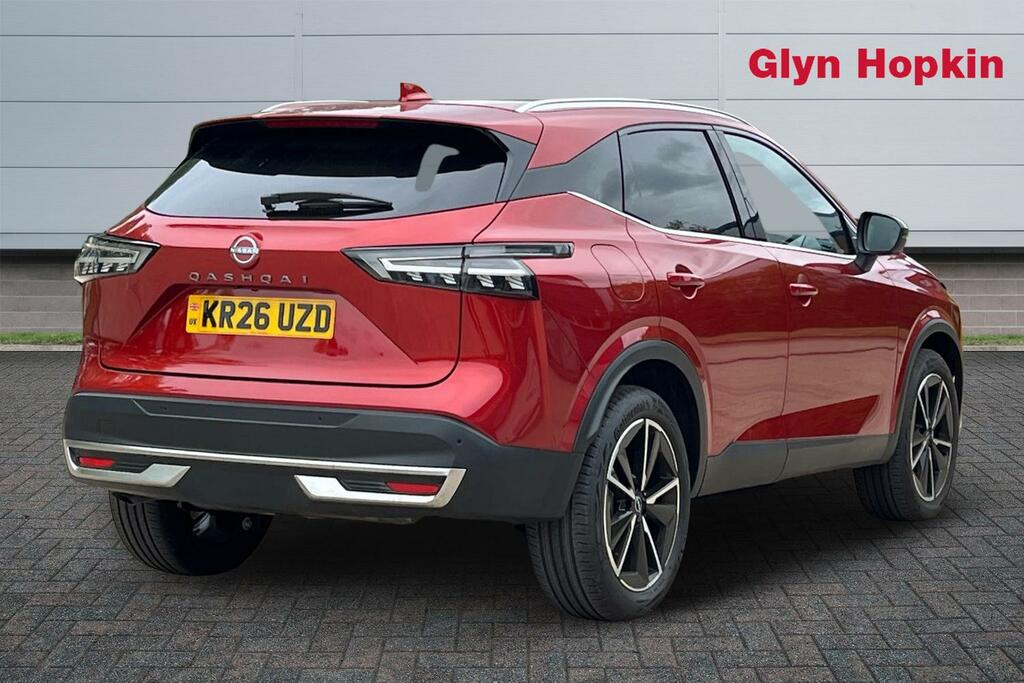 Nissan Qashqai 1.3 Dig-t Mh 158 Tekna Xtronic Red #3