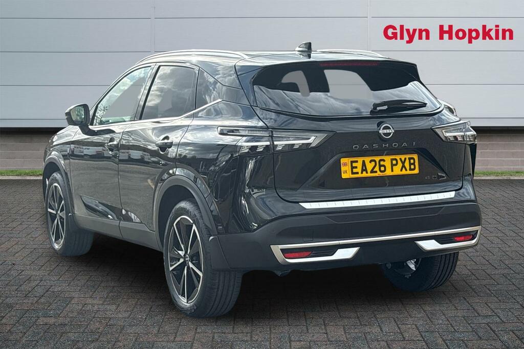 Nissan Qashqai 1.3 Dig-t Mh 158 Tekna Xtronic Black #5