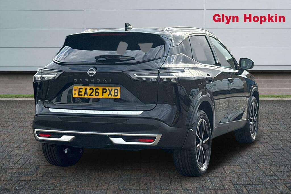 Nissan Qashqai 1.3 Dig-t Mh 158 Tekna Xtronic Black #3