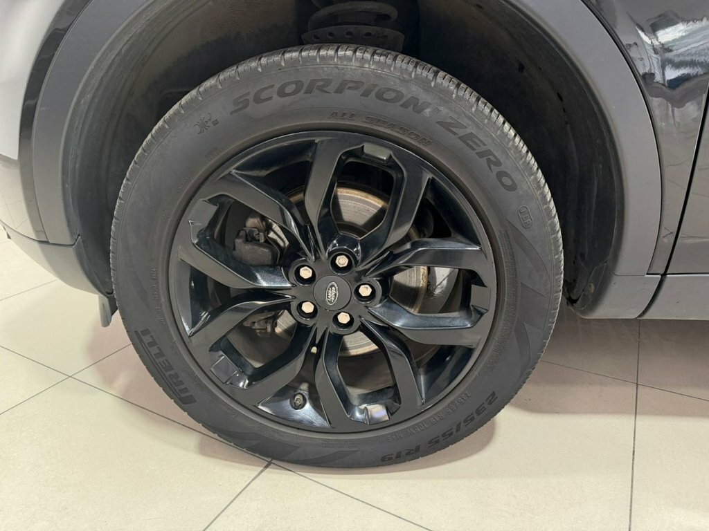 Land Rover Discovery Sport 2L Hse SV19TGF Black #6