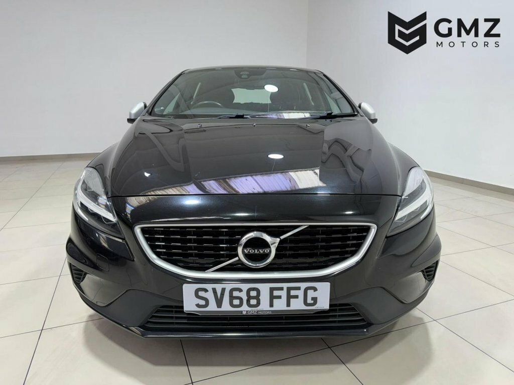 Volvo V40 2L R-design SV68FFG Black #2