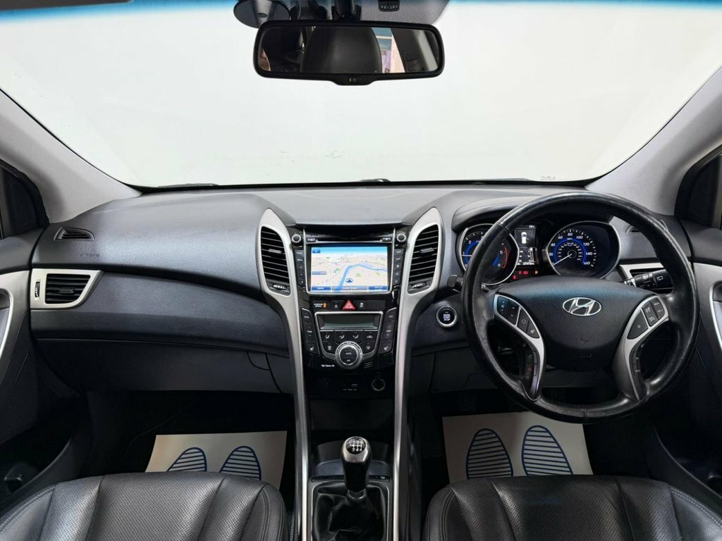 Hyundai I30 1.6L Premium Silver #4