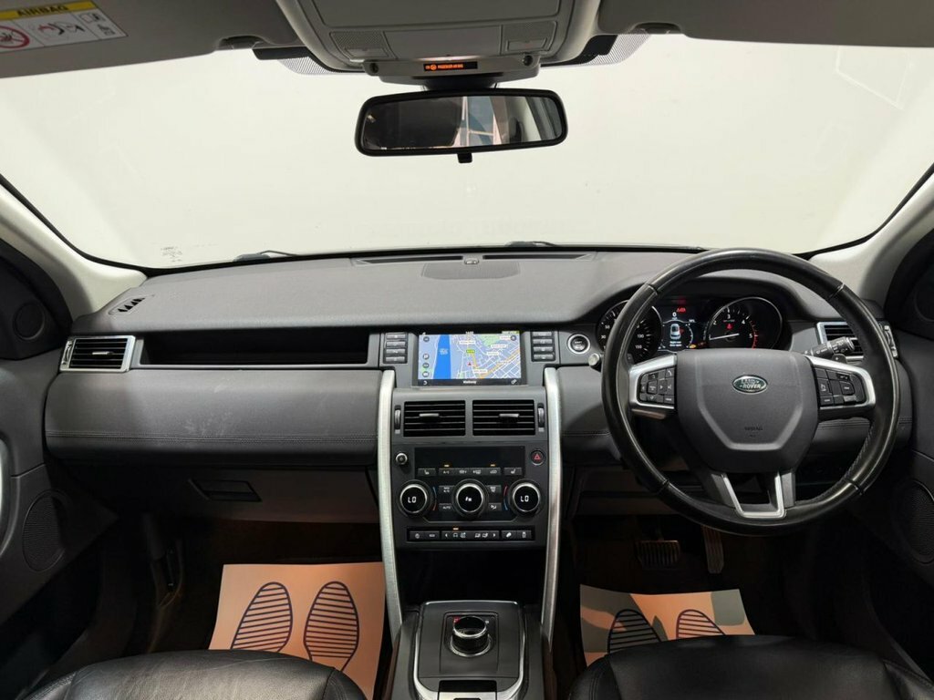 Land Rover Discovery Sport 2L Se Tech GY19ORZ Black #4