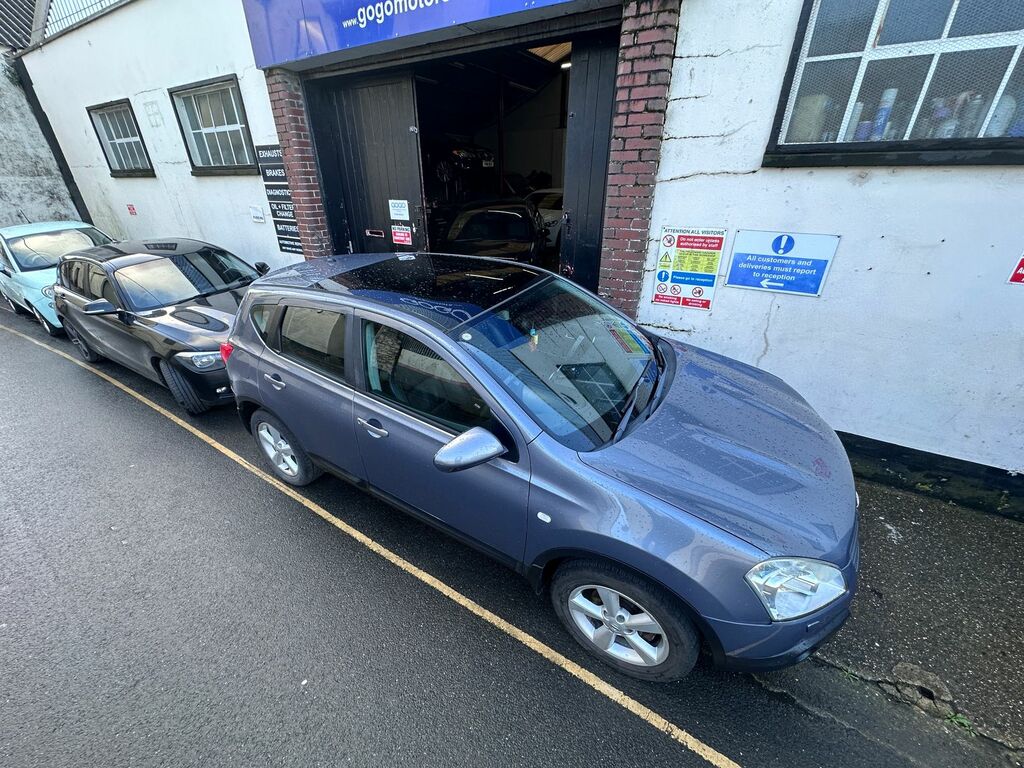 Nissan Qashqai 1.5 Dci Tekna Hatchback 2Wd Nav Grey #3