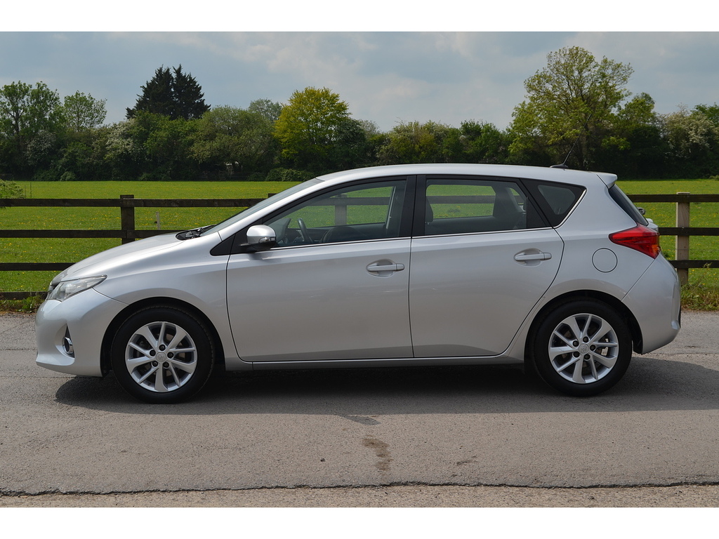 Toyota Auris V-matic Icon Silver #5