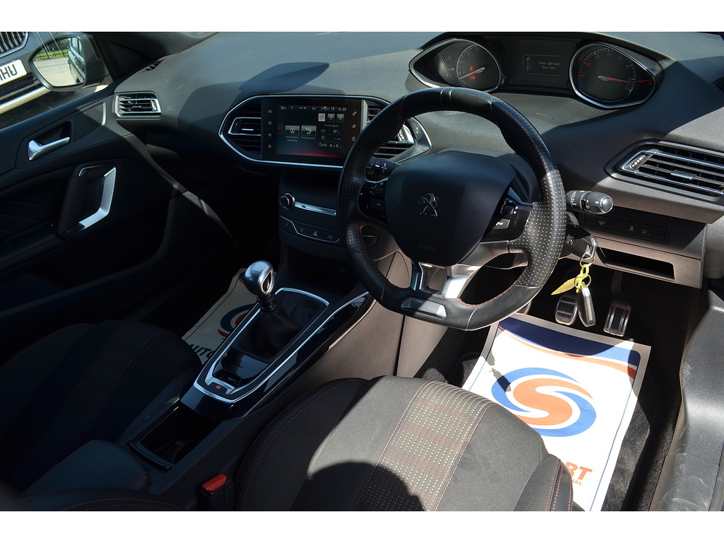 Peugeot 308 Puretech Gt Line Black #2