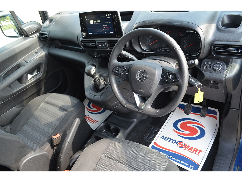 Vauxhall Combo Life Turbo Energy YE19CSB Blue #2