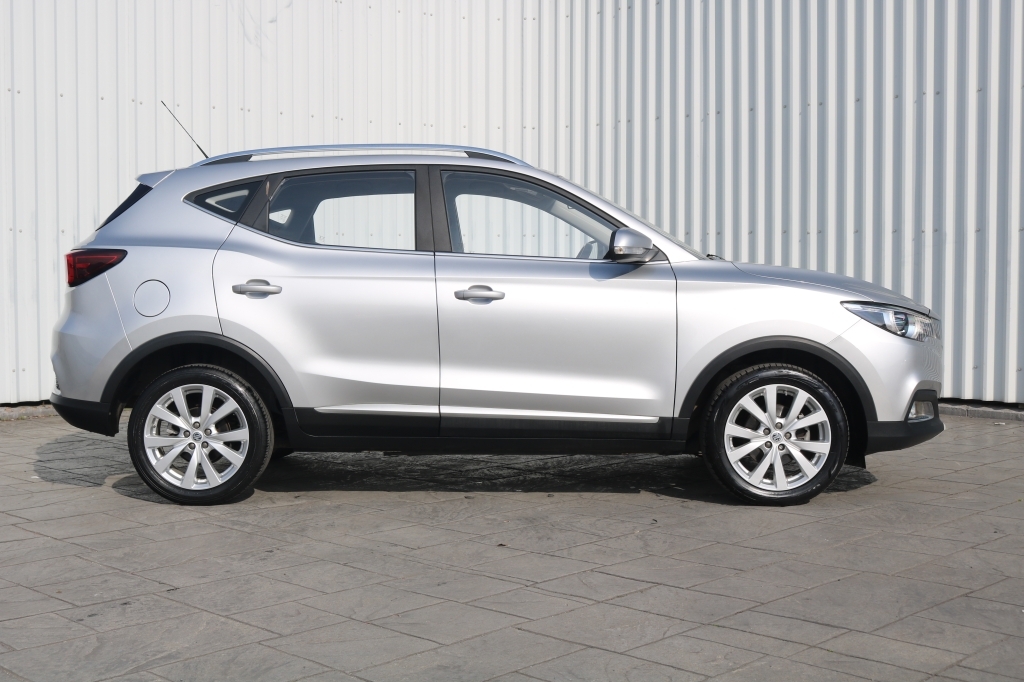 MG ZS Hatchback 1.5 Excite Silver #2