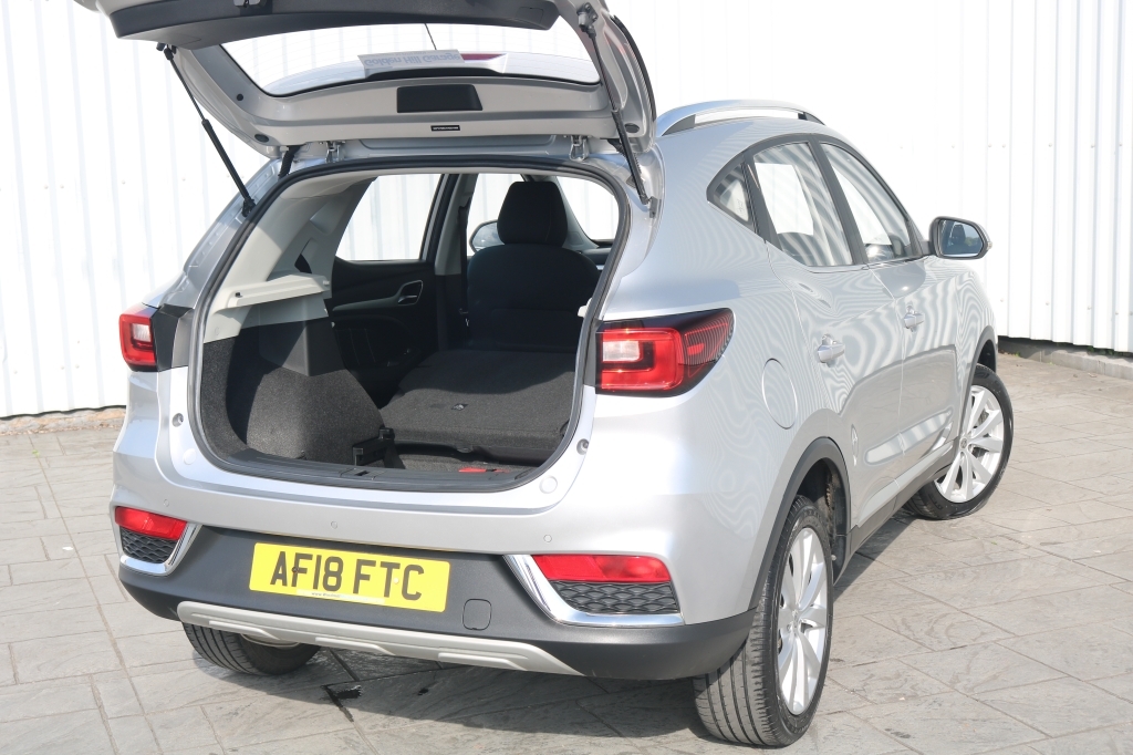 MG ZS Hatchback 1.5 Excite Silver #6