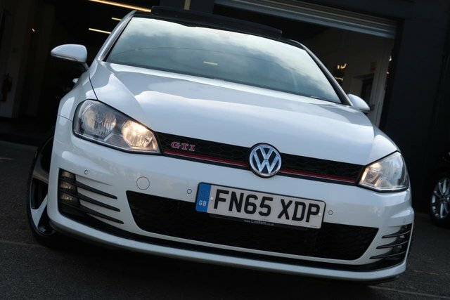Volkswagen Golf 2015 2.0 Tsi Bluemotion Tech Gti Hatchback Pet White