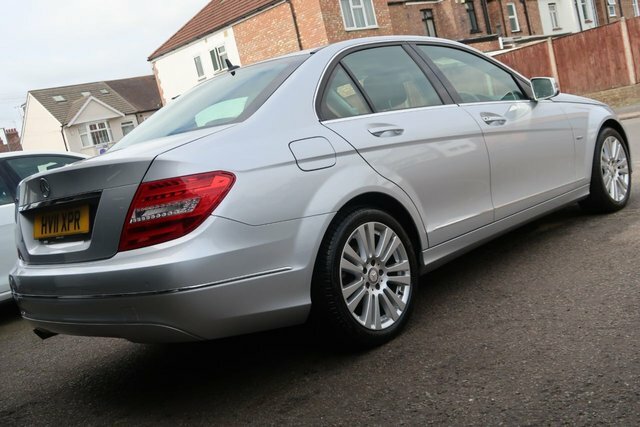 Mercedes-Benz C Class 2011 1.8 C180 Blueefficiency Elegance Saloon P Silver #3