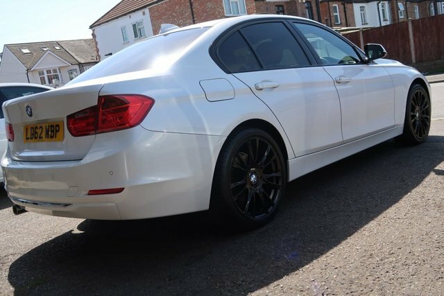 BMW 3 Series 2012 2.0 320I Luxury Saloon Euro 5 White #3