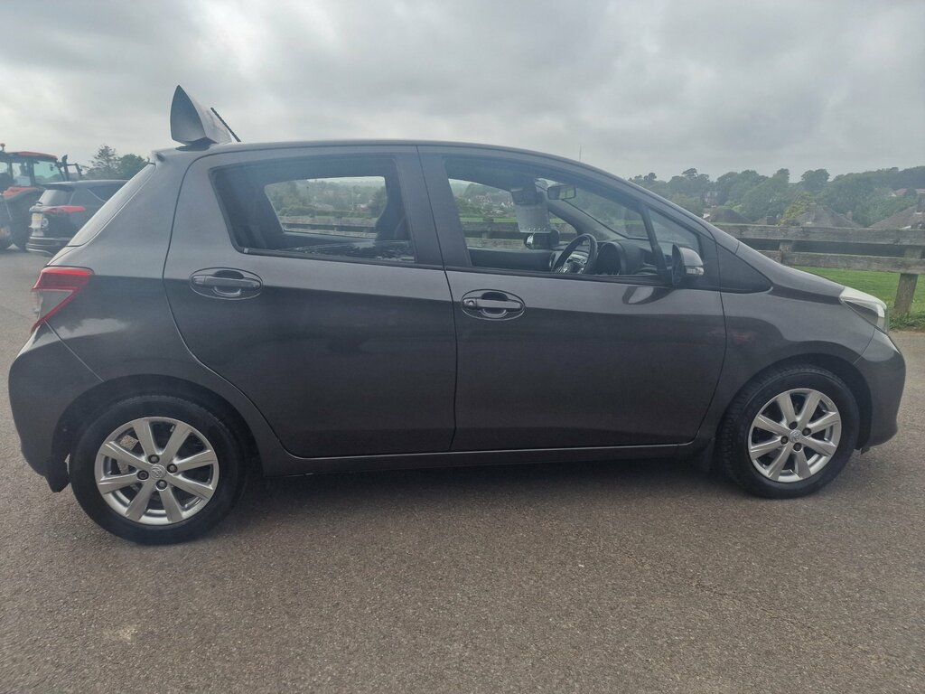 Toyota Yaris 1.33 Dual Vvt-i Tr Hatchback Eur Grey #6