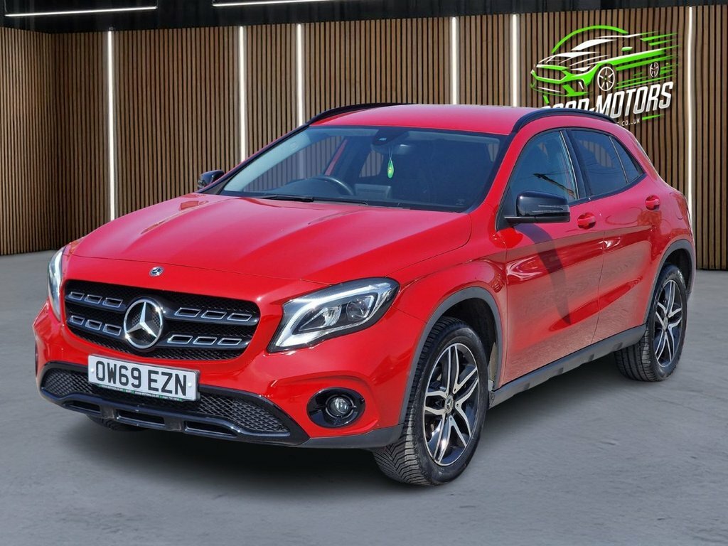 Mercedes-Benz GLA Class 1.6L Urban Edition OW69EZN Red #2