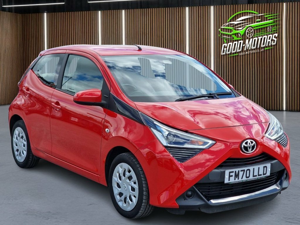 Toyota Aygo 1L X-play FM70LLD Red #5