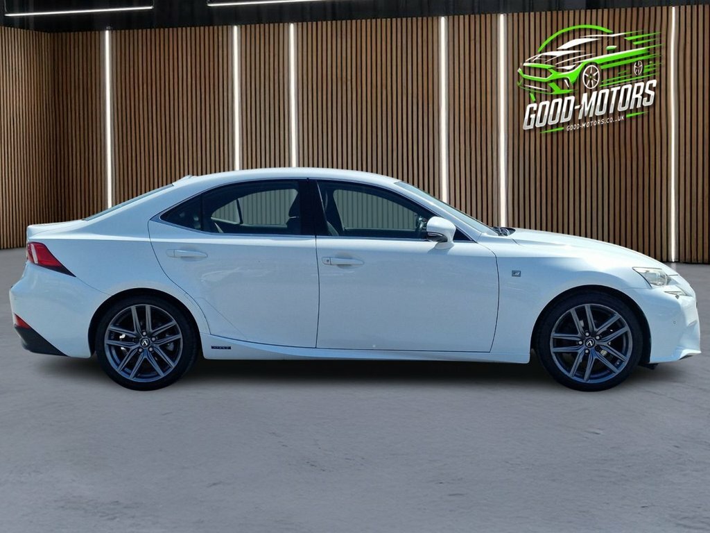 Lexus IS 2L F Sport DG14VZA White #6