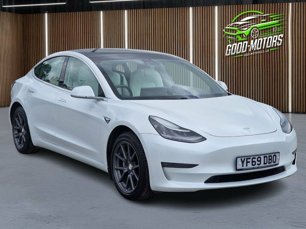 Tesla Model 3 Saloon YF69DBO White #4