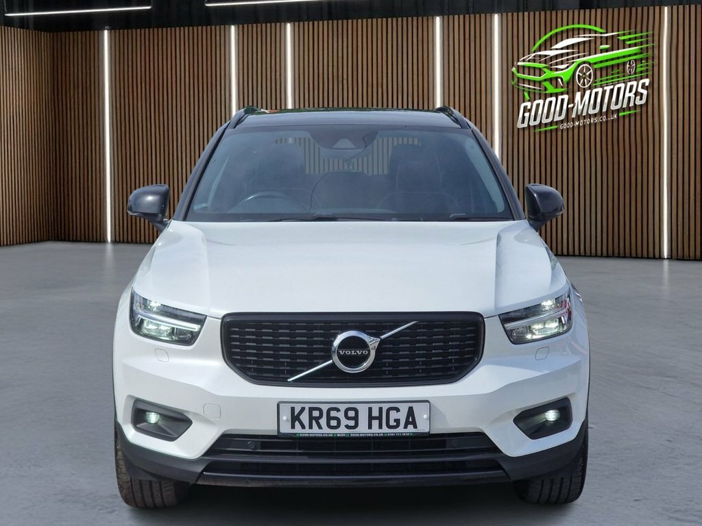Volvo XC40 2L R-design KR69HGA White #4