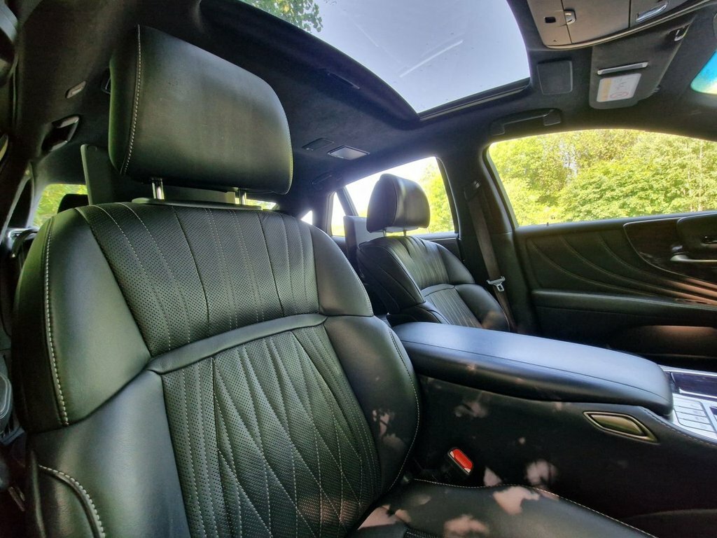 Lexus LS 500H 3.5 With Premium Pack Silver #71