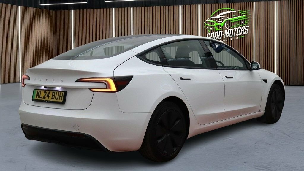 Tesla Model 3 Saloon ML24BUH White #3